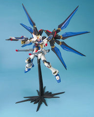 Gundam 1/100 MG Seed Destiny ZGMF-X20A Strike Freedom Gundam Model Kit