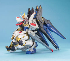 Gundam 1/100 MG Seed Destiny ZGMF-X20A Strike Freedom Gundam Model Kit