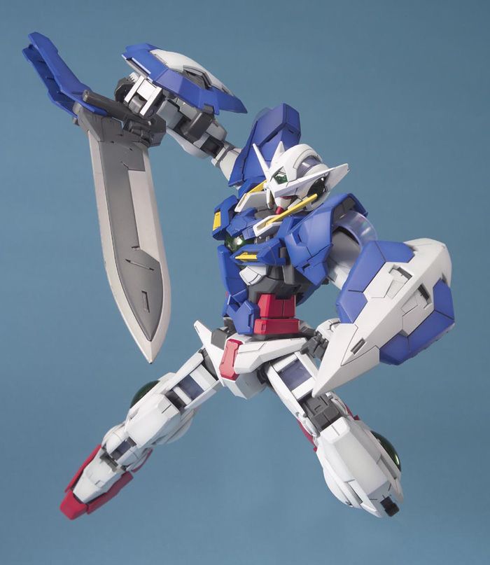 Gundam 1/100 MG Gundam 00 GN-001 Gundam Exia Model Kit