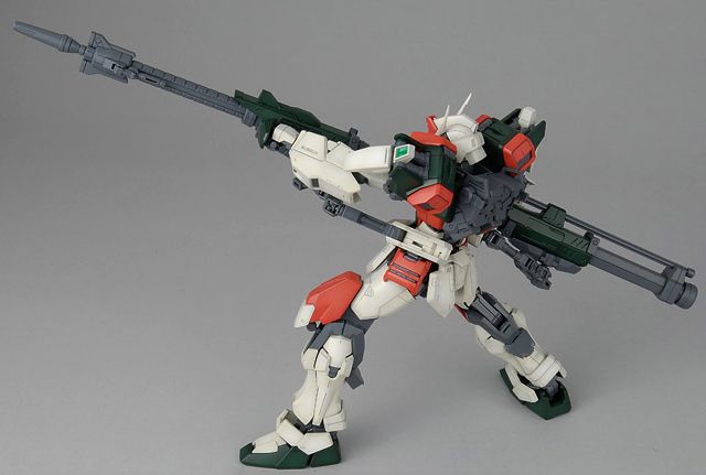 Gundam 1/100 MG Seed GAT-X103 Buster Gundam Model Kit