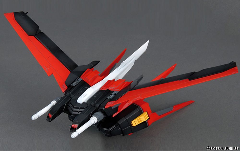 Gundam 1/100 MG Seed GAT-X105+AQM/E-X01 Aile Strike Gundam Ver. RM Model Kit