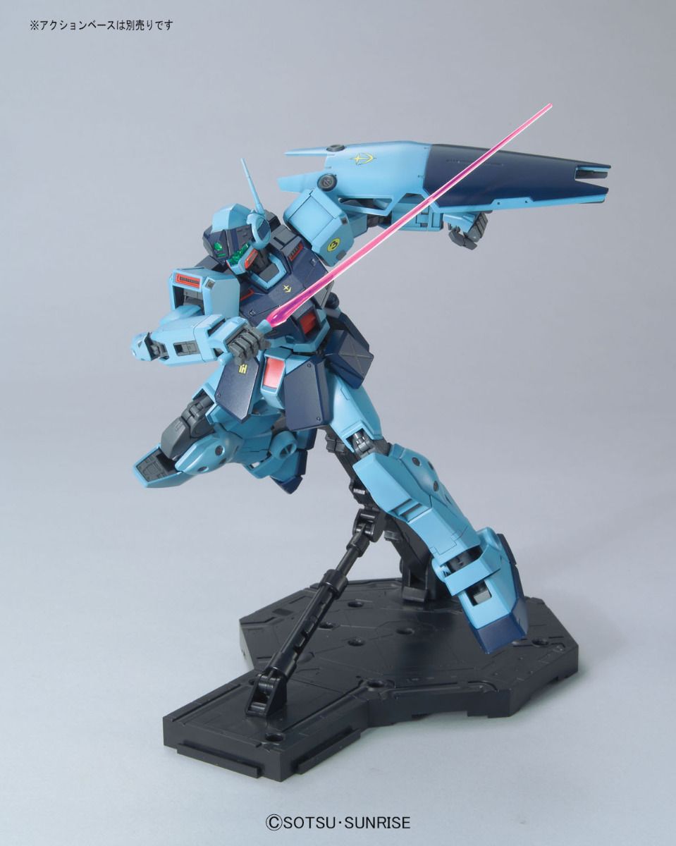 Gundam 1/100 MG 0080: War In The Pocket RGM-79SP GM Sniper II (2) Model Kit