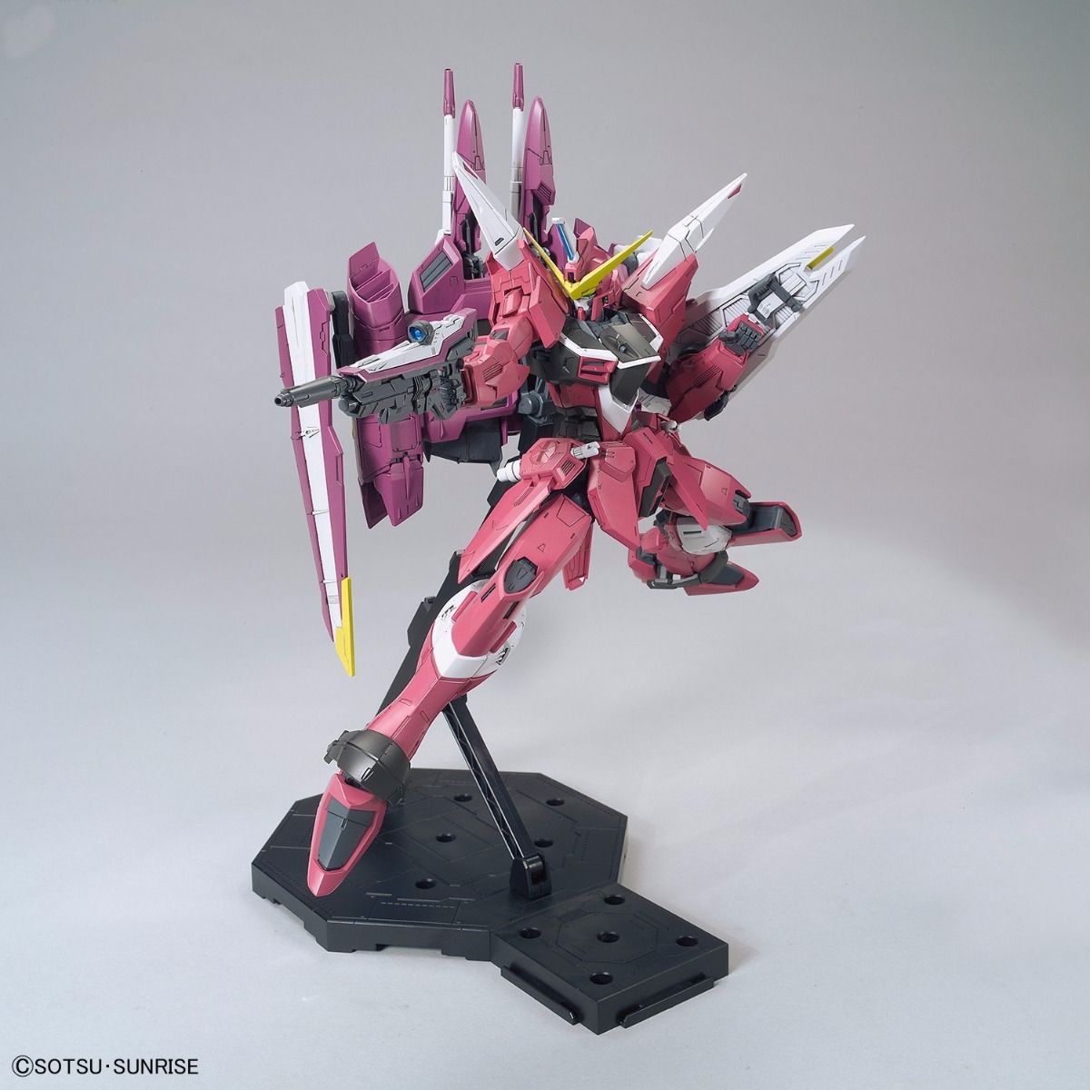 Gundam 1/100 MG Seed ZGMF-X09A Justice Z.A.F.T Model Kit