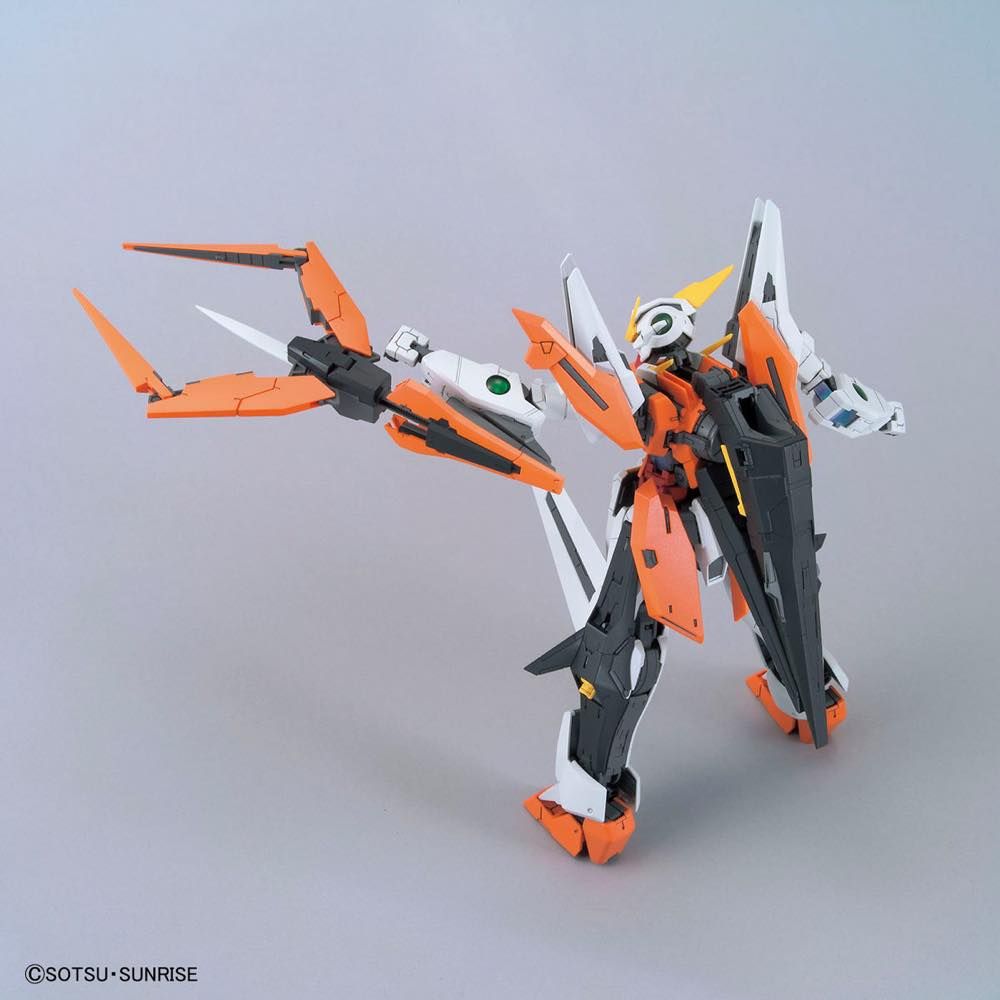Gundam 1/100 MG Gundam 00 GN-003 Gundam Kyrios Mobile Suit Model Kit