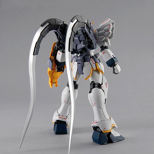 Gundam 1/100 MG Gundam Wing EW XXXG-01SR Gundam Sandrock Model Kit